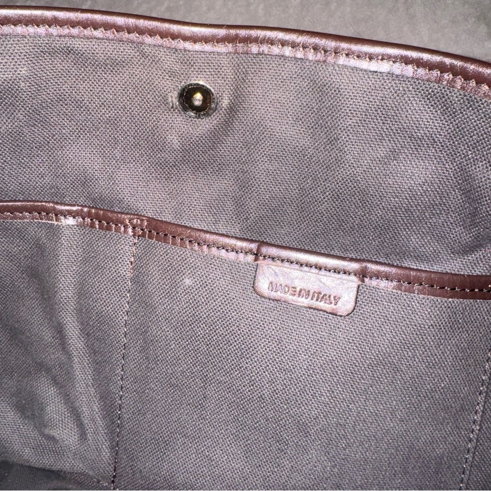 Burberry Haymarket Check tote in brown witb bhrberry box and burberry dust bag - Picture 10 of 14
